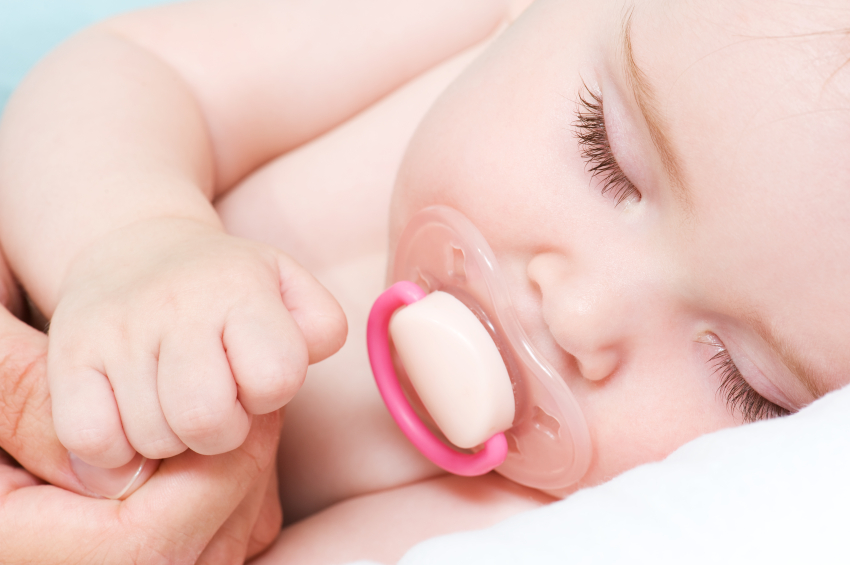 Why Finding The Pacifier For Newborn Is So Essential?